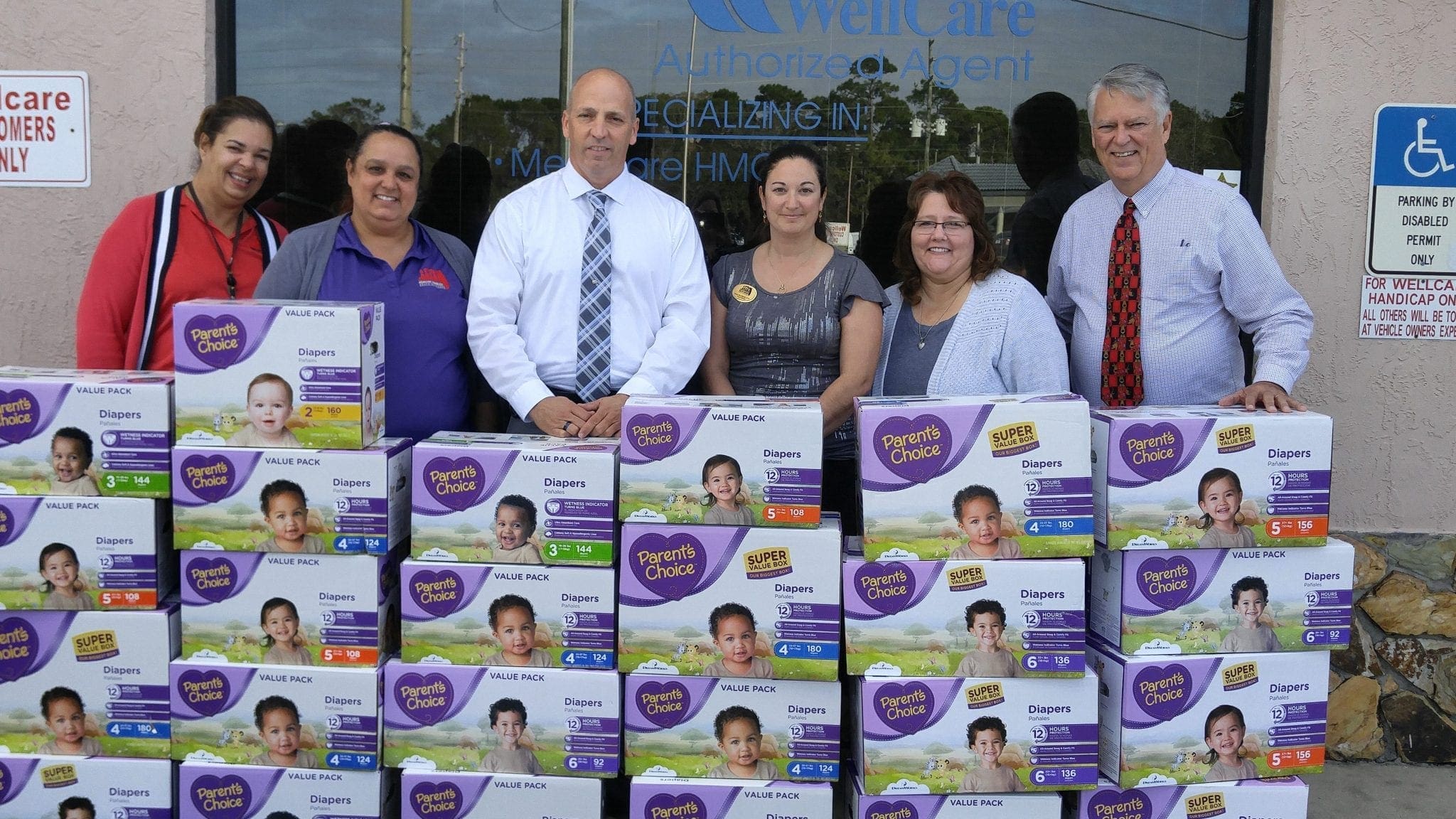 Police & Kids Foundation Donates Diapers to Pasco Kids First